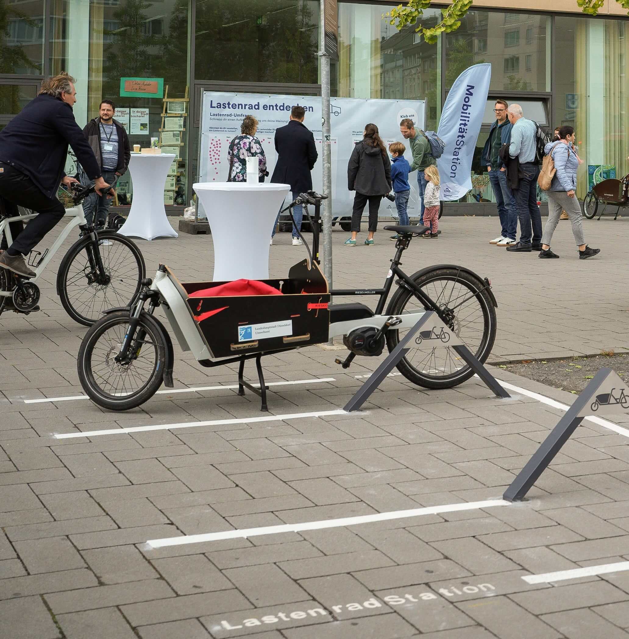 Cargo bike parking spaces in Düsseldorf Arcaden